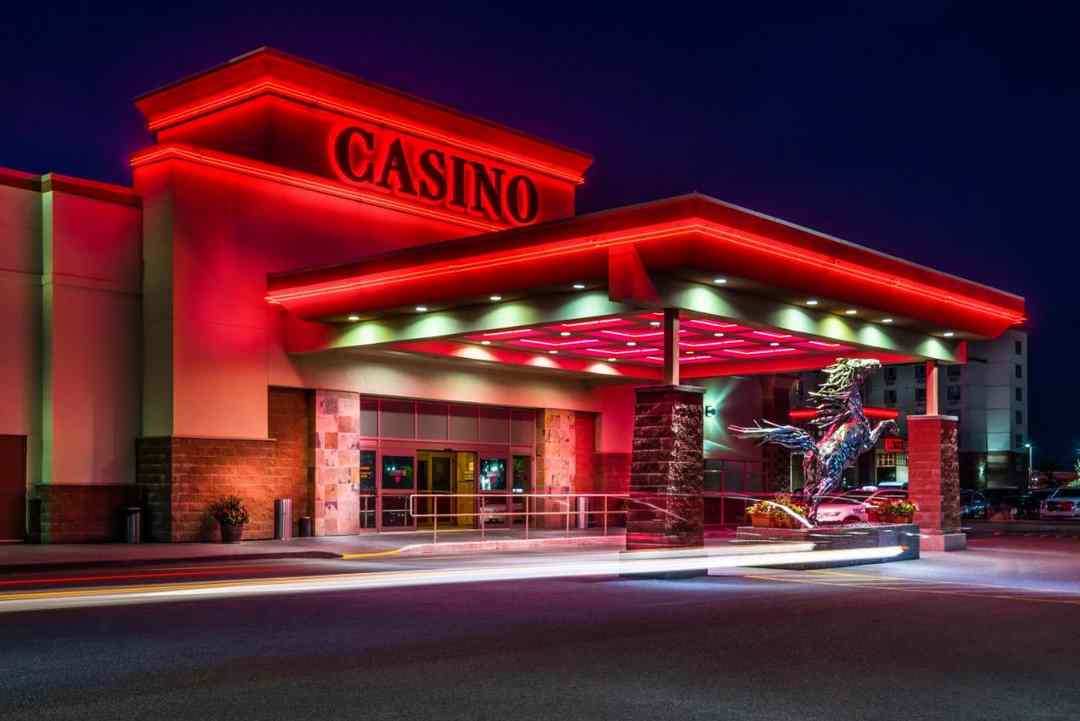 Crown Casino Bavet huyền ảo vào ban đêm