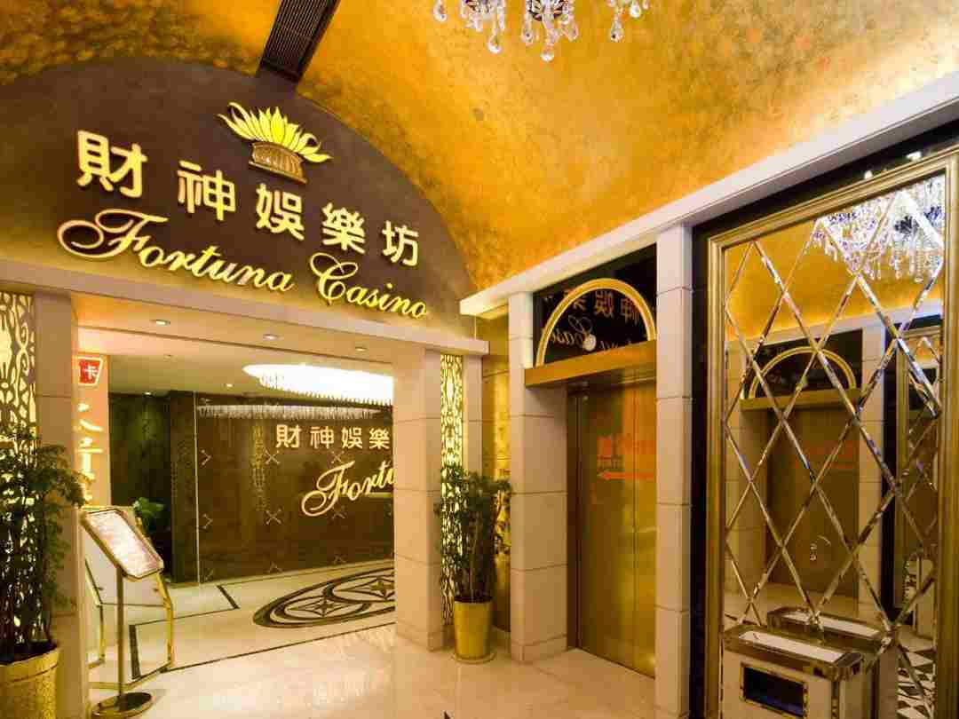 Fortuna Hotel and Casino là điểm tuyệt vời cho chuyến đi đặc biệt